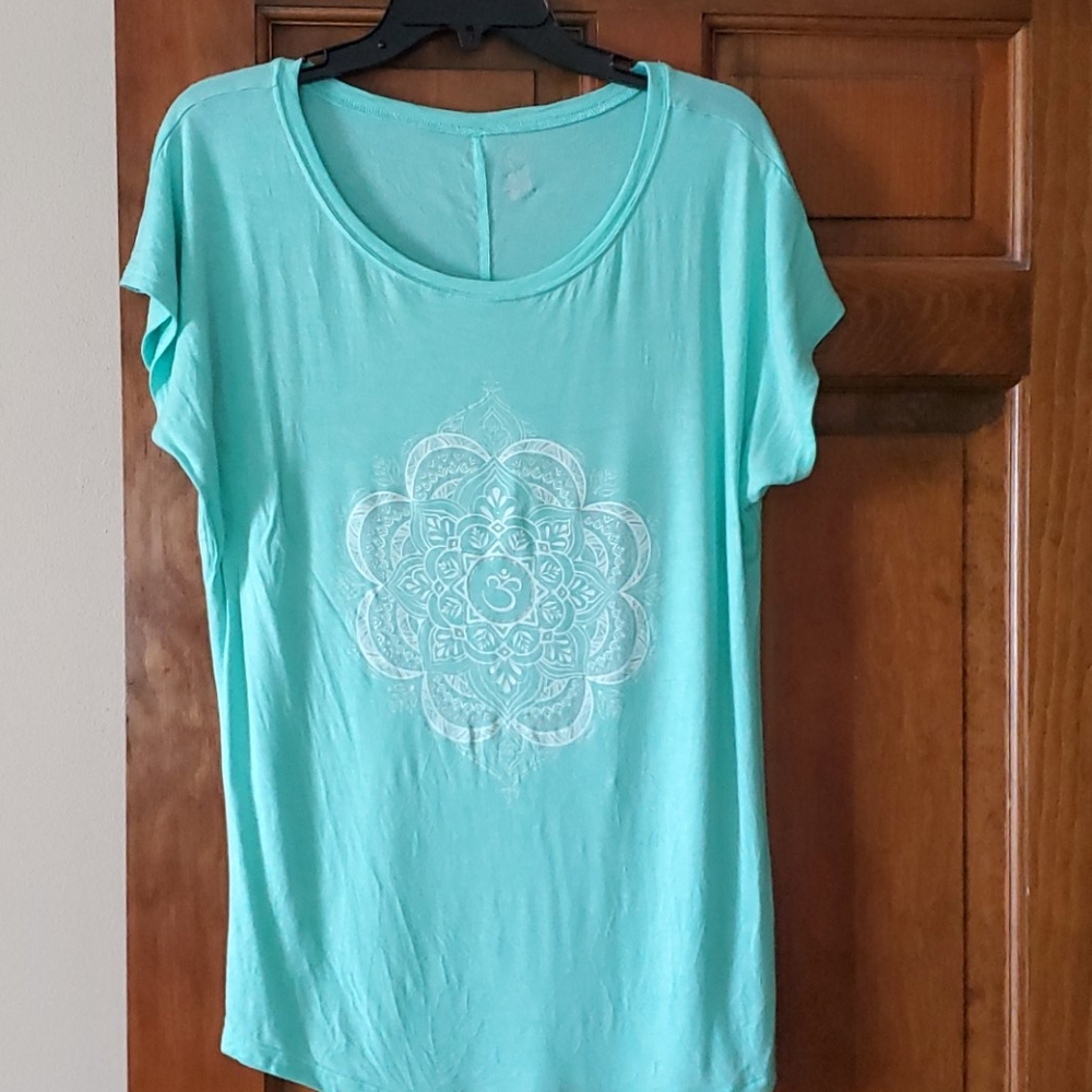 Gaiam yoga top